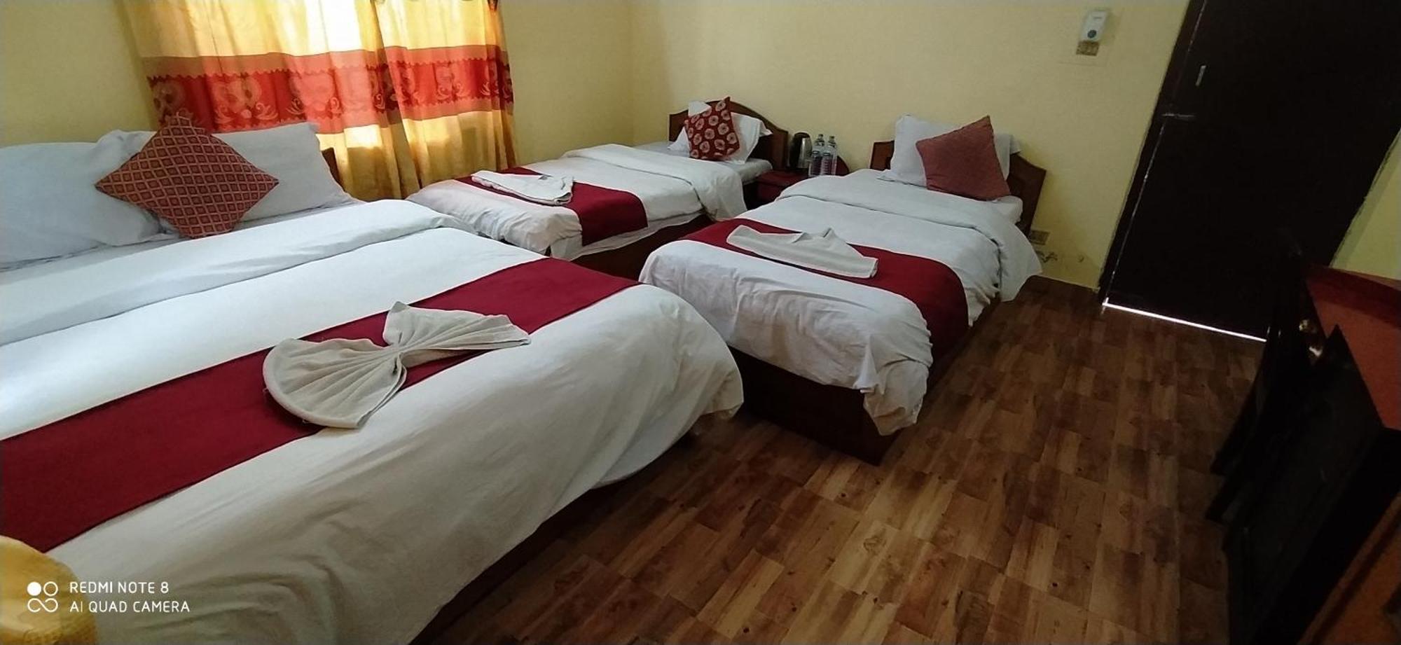 Hotel Plaza Nepal Pokhara Exterior foto
